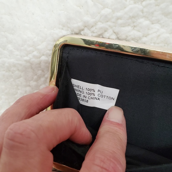 GUESS Navy and White Wallet💥🔥 - Picture 4 of 5